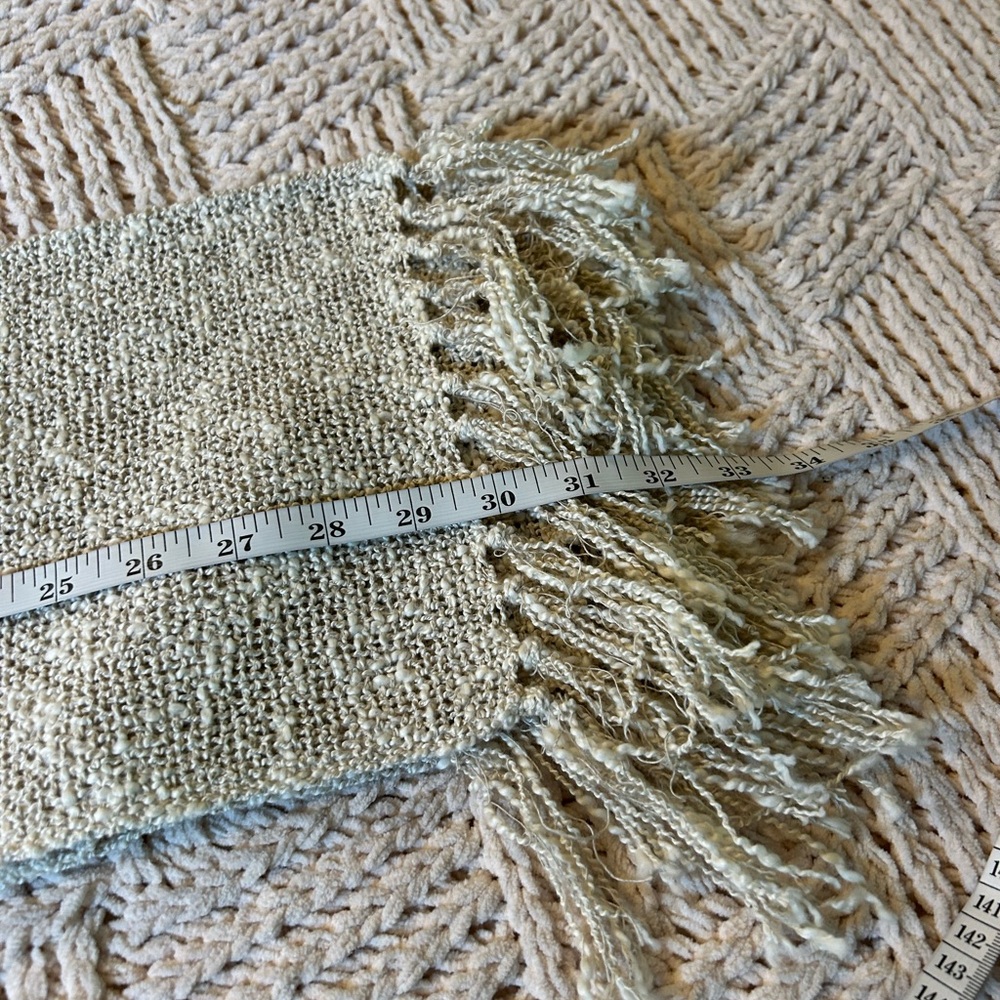John J. Murphy Beige Linen Blend Fringed Scarf 🆕 - Picture 6 of 7